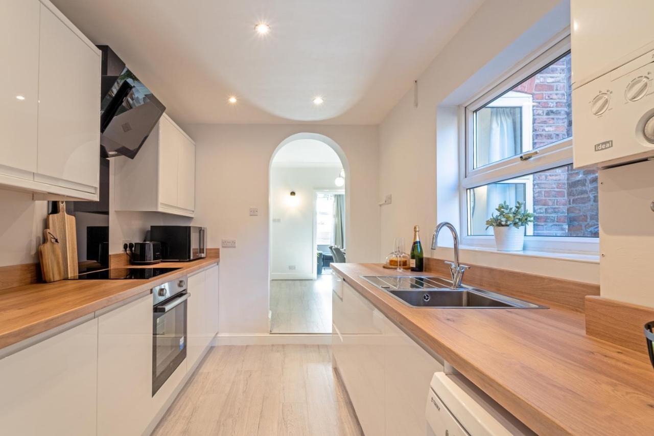 Southview Stays - Three Bedroom House Chester Exterior photo