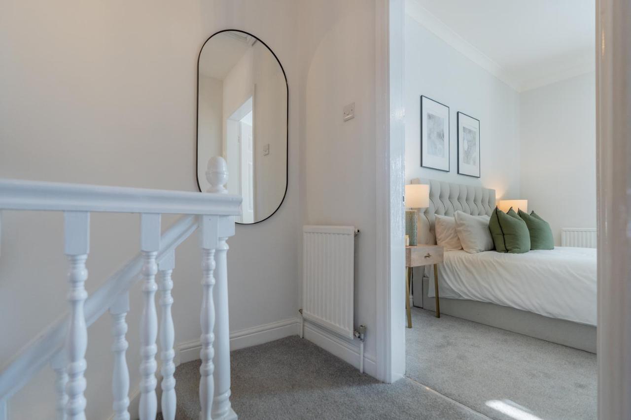 Southview Stays - Three Bedroom House Chester Exterior photo